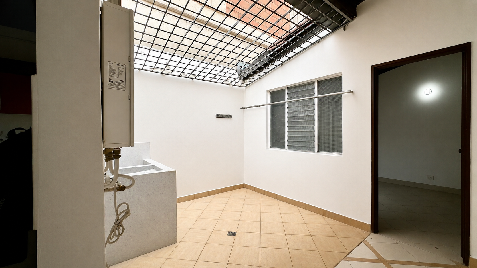 Casa Comercial En Arriendo. Belén Alameda, Medellín