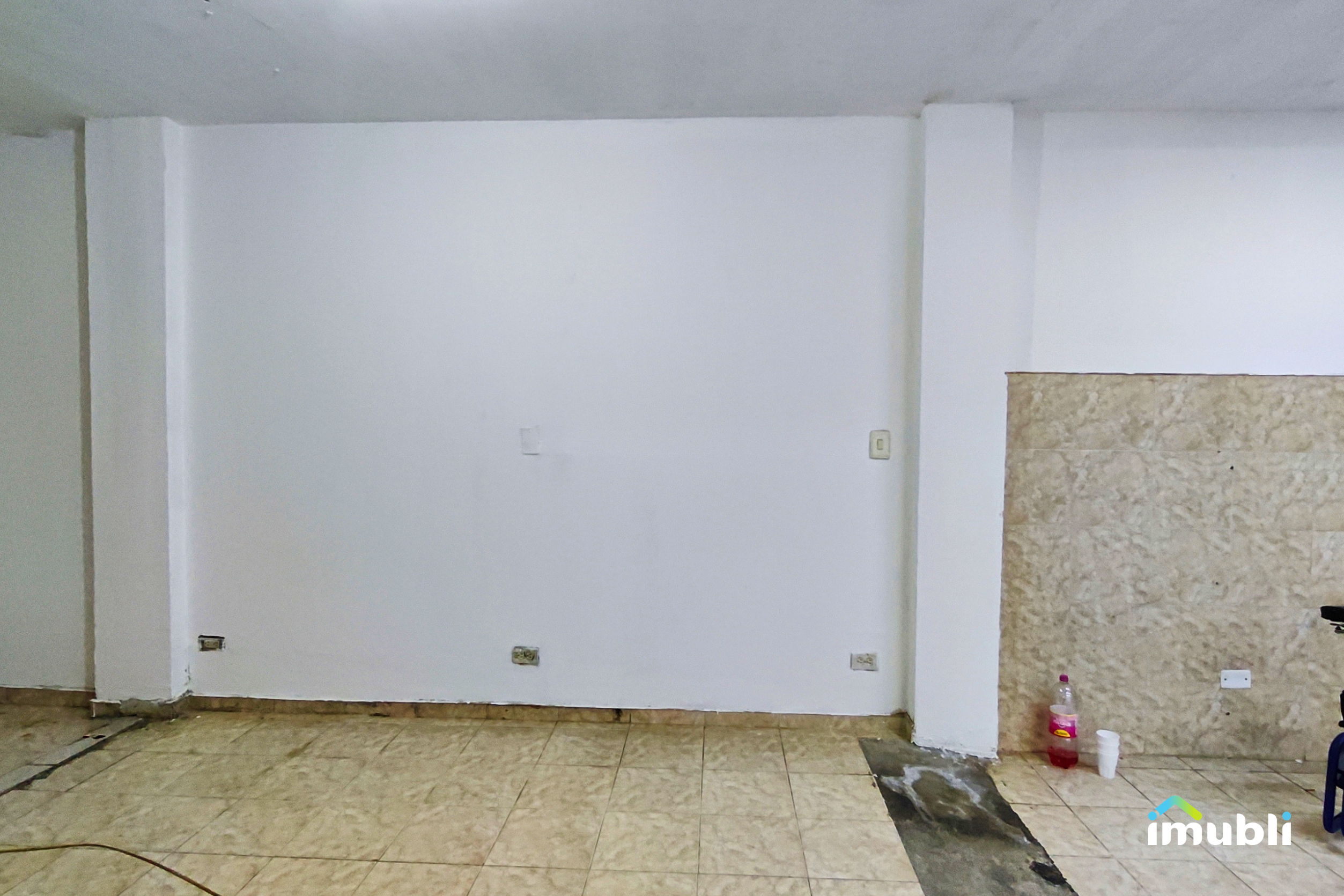 Local en Arriendo. Enciso, Medellín.