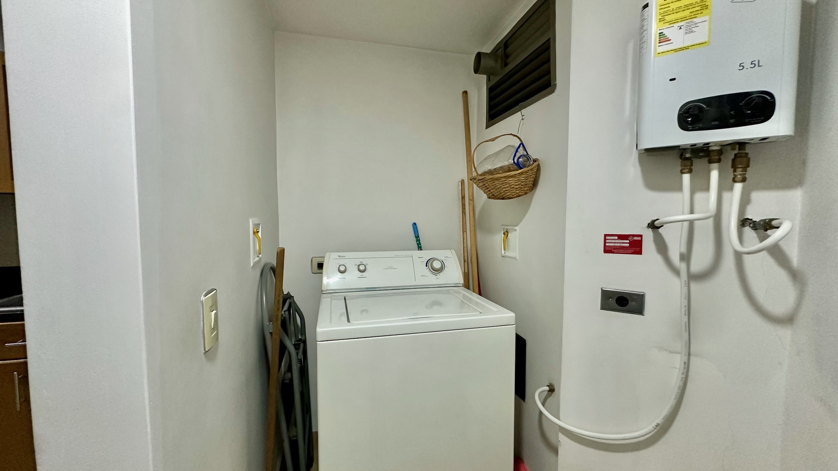 Apartamento en Venta. Sabaneta. Aves María.