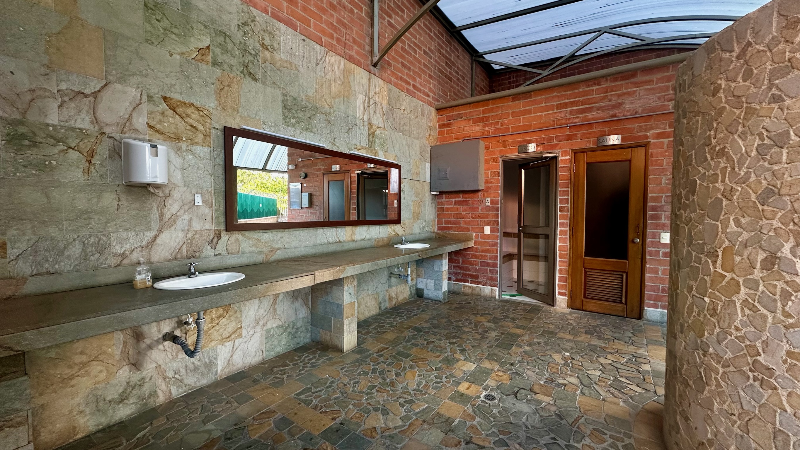 Apartamento en Venta. Sabaneta. Aves María.