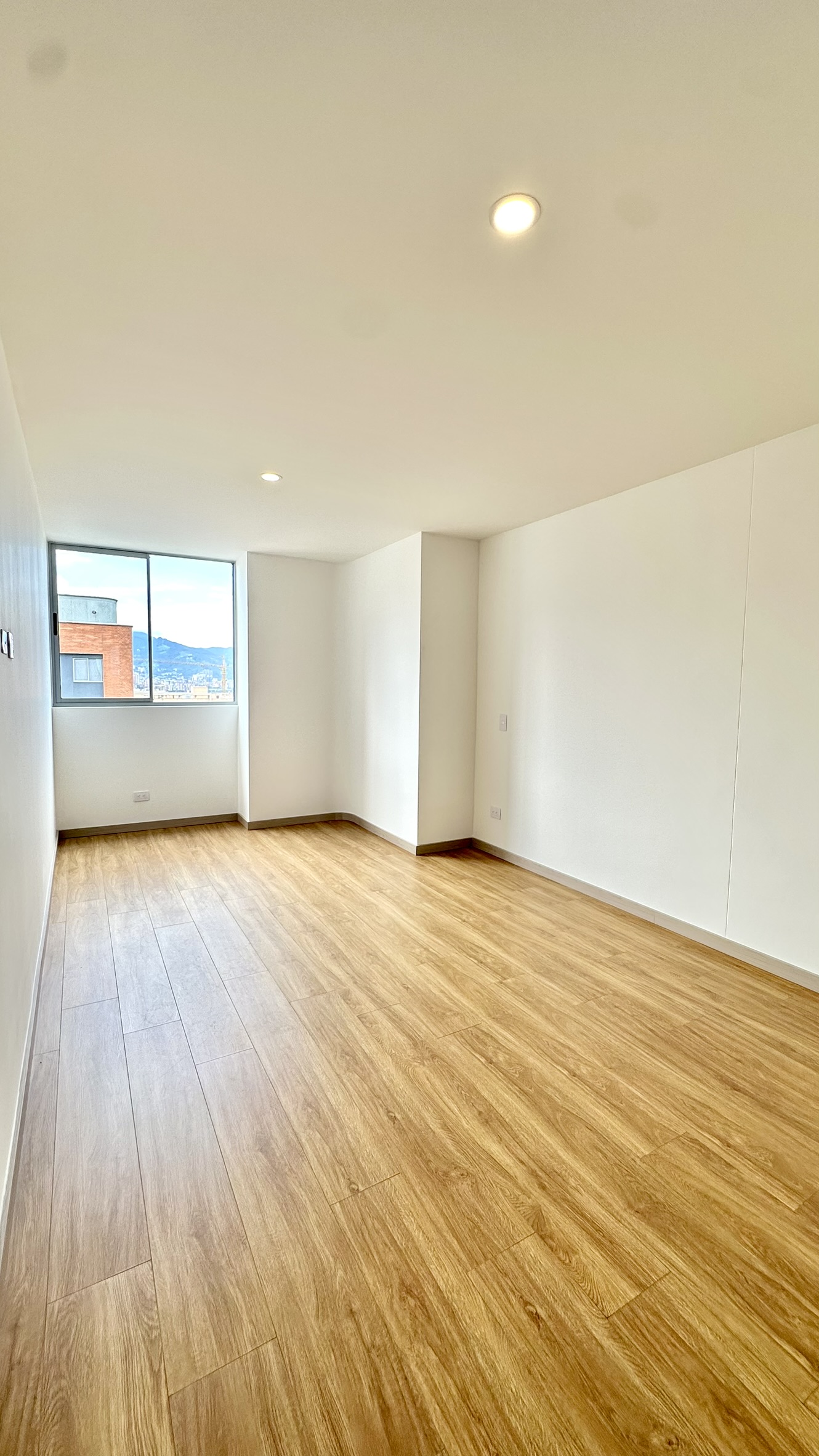 Apartamento en Arriendo, Ciudad del Río, Medellín.