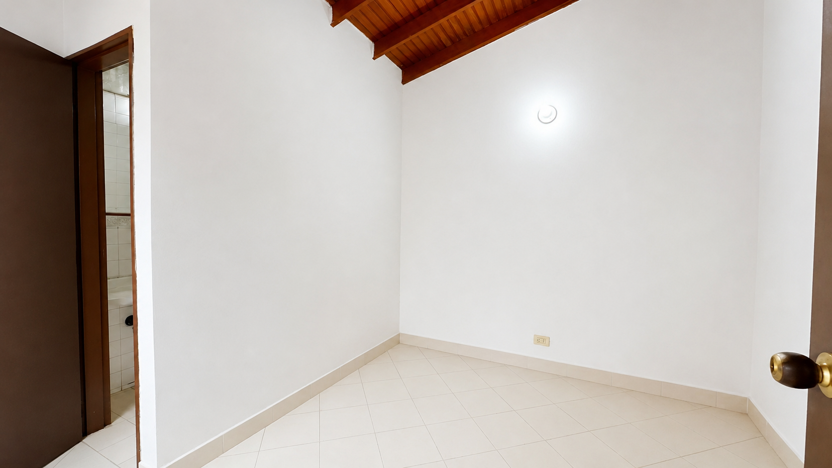 Casa Comercial En Arriendo. Belén Alameda, Medellín