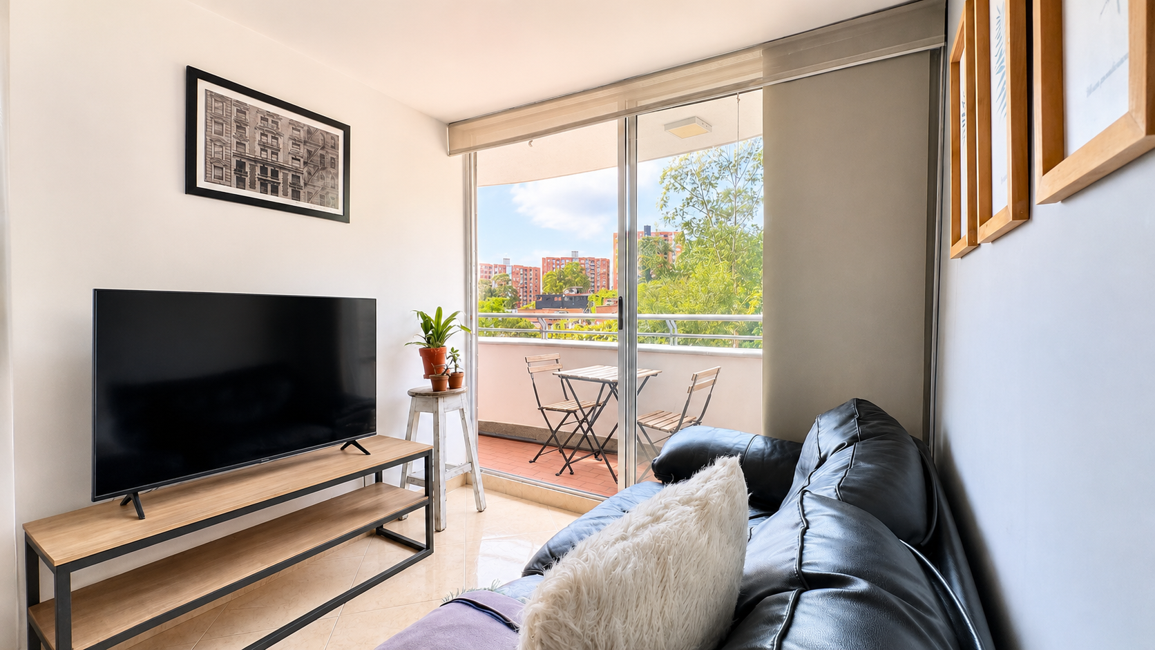Apartamento en Venta. El Poblado, Loma del indio.