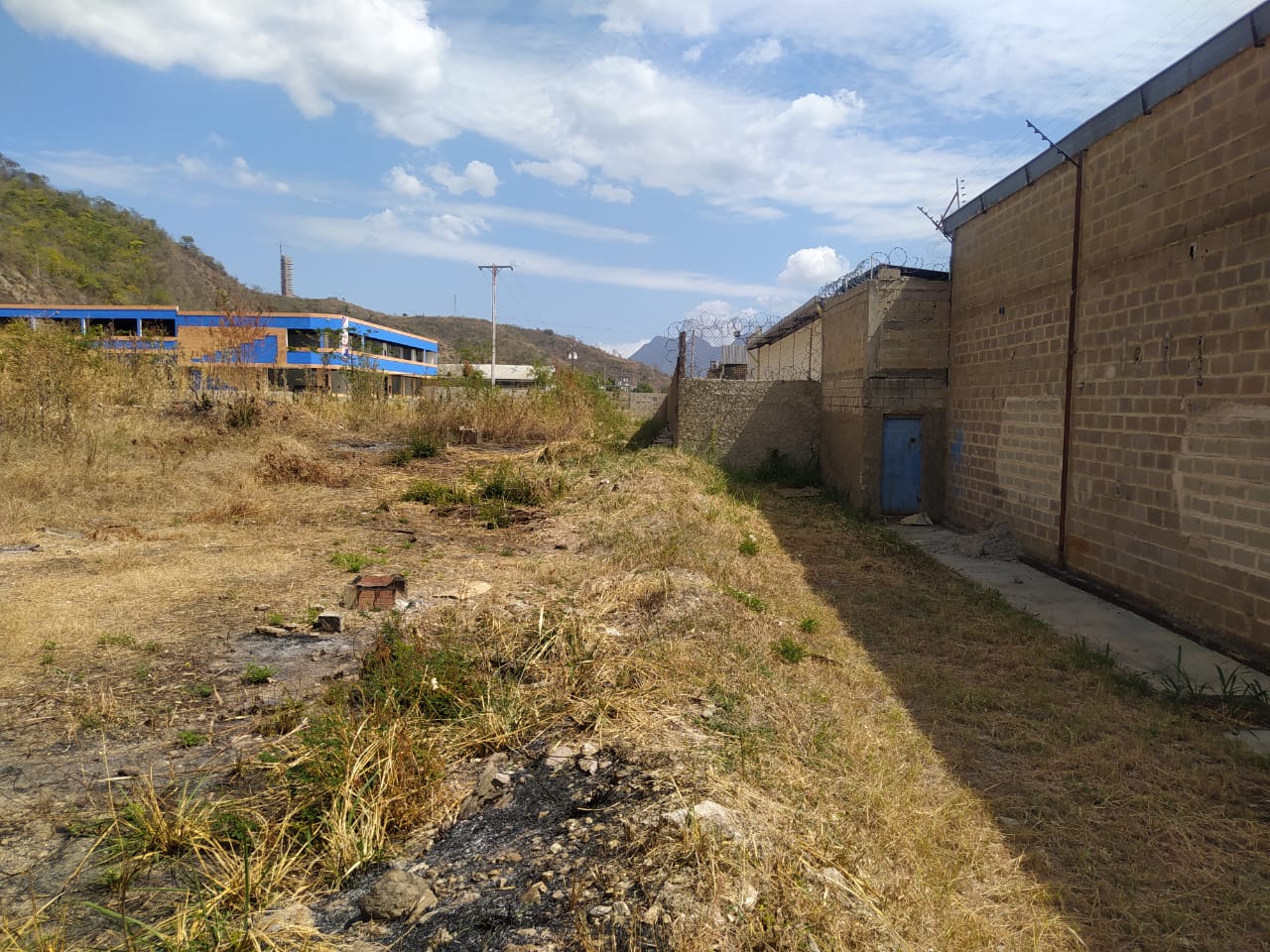 Terreno en Venta Castillito (av.Don Julio Centeno) MAZ 5511204 - Foto 4