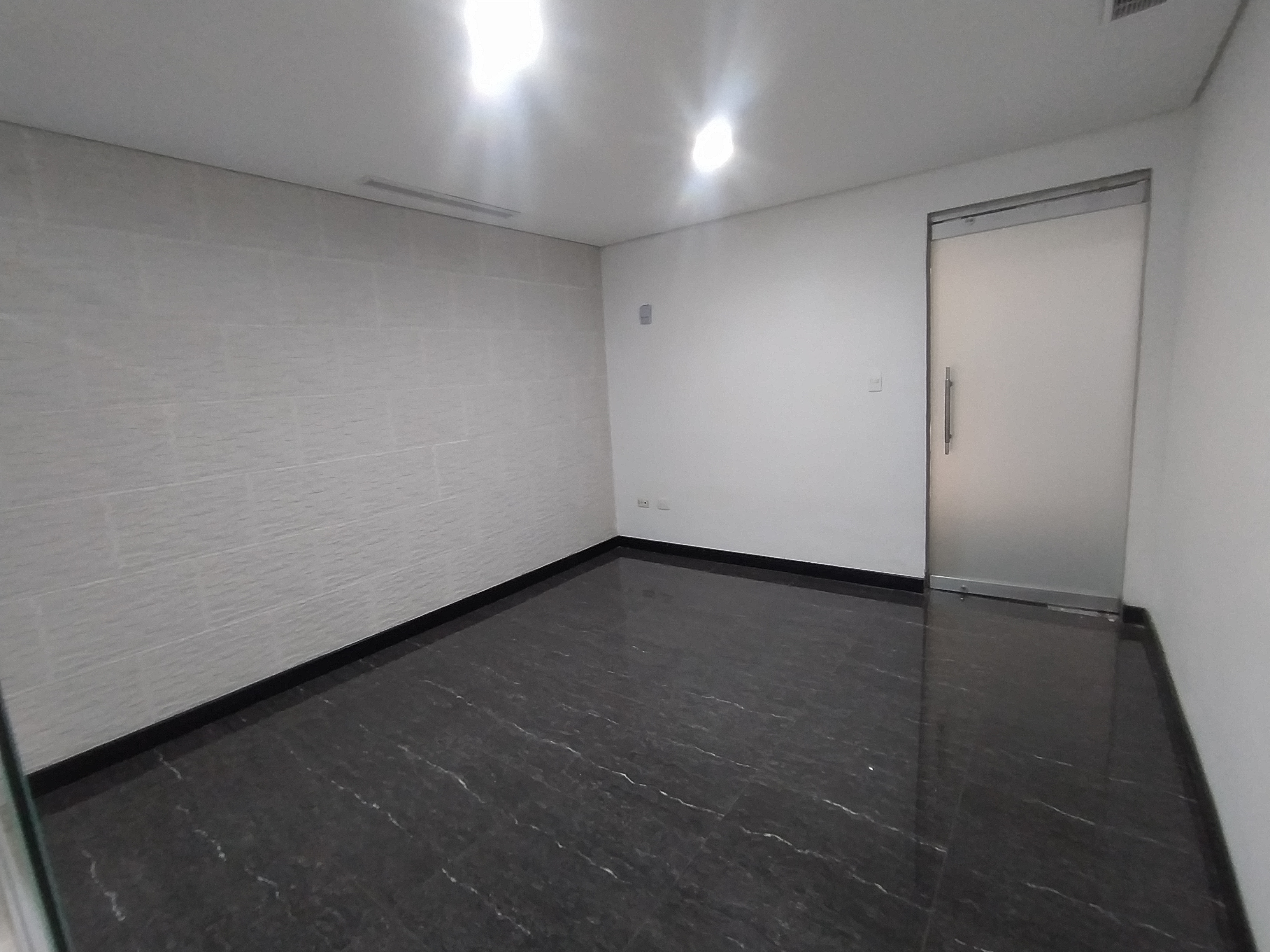 Oficina en Venta C.C. Cristal PE-9496200 - Foto 5