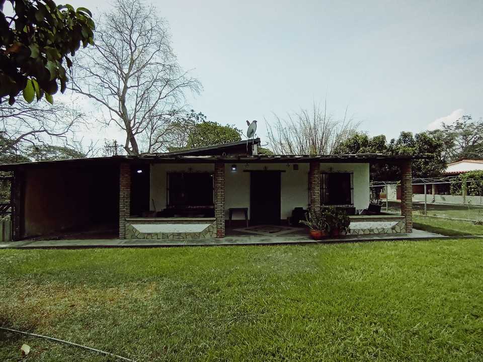 CASA EN VENTA EN AGUIRRE MONTALBAN KS-8370726 - Foto 4