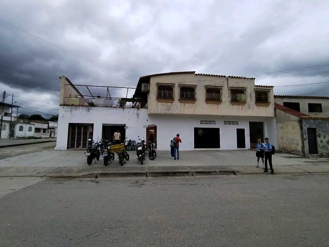 Casa en venta en Valencia Tarapio EM-8370744 - Foto 1
