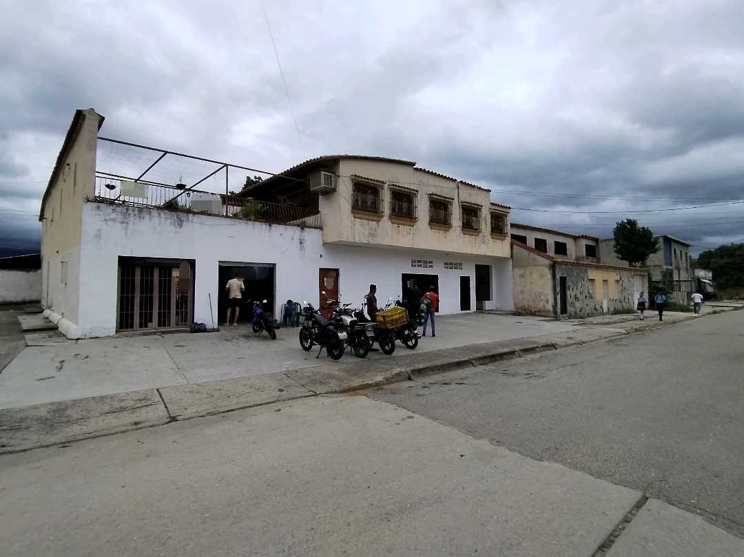 Casa en venta en Valencia Tarapio EM-8370744 - Foto 2