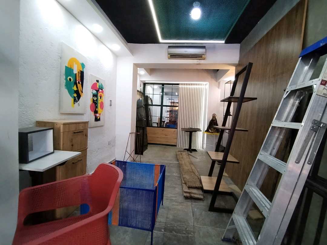 Local Comercial en Venta en Valencia, ave. Navas Espinola. EM-8370745 - Foto 2