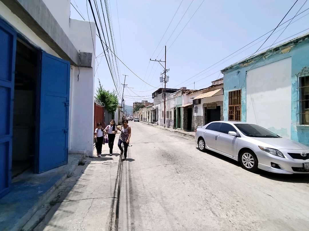 Local Comercial en Venta en Valencia, ave. Navas Espinola. EM-8370745 - Foto 4