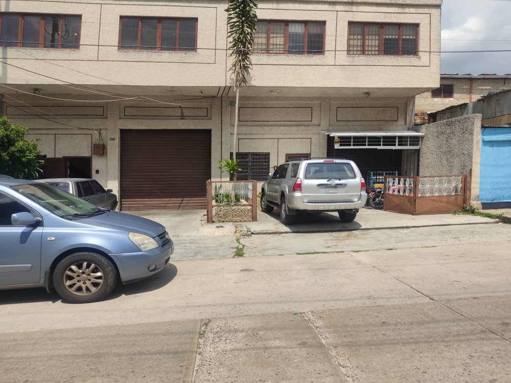 Edificio en venta en San Blas EM-8370187 - Foto 1