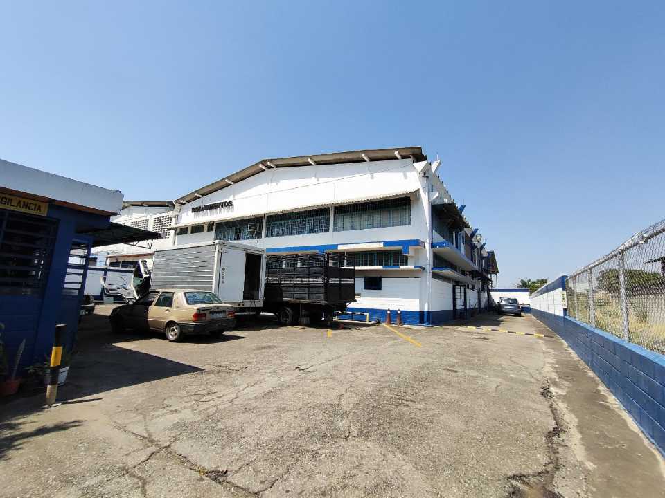 Galpón en venta en zona industrial norte EM-8370288 - Foto 1