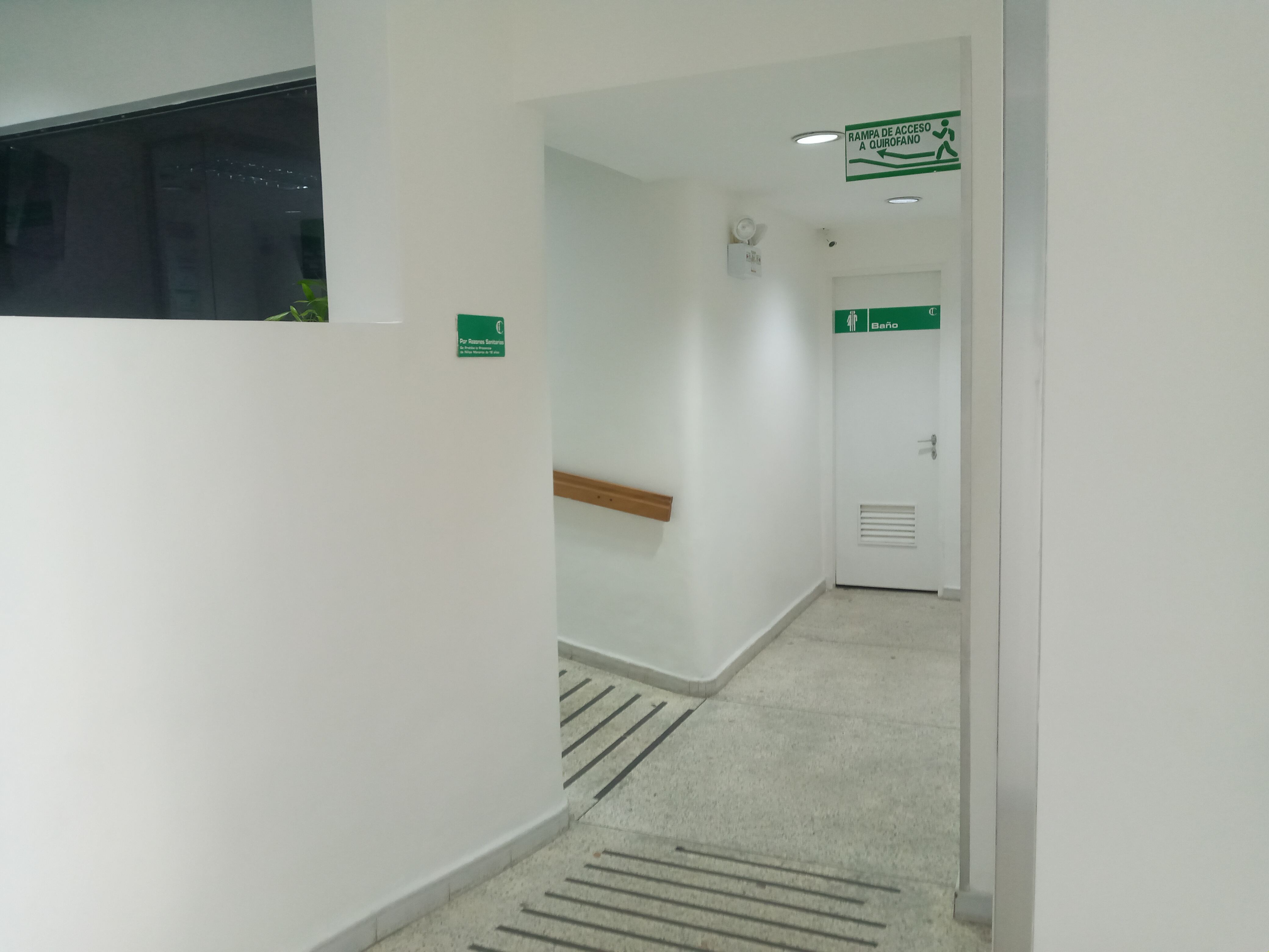Clínica en Venta en Los Colorados Valencia MC- 8370214 - Foto 2