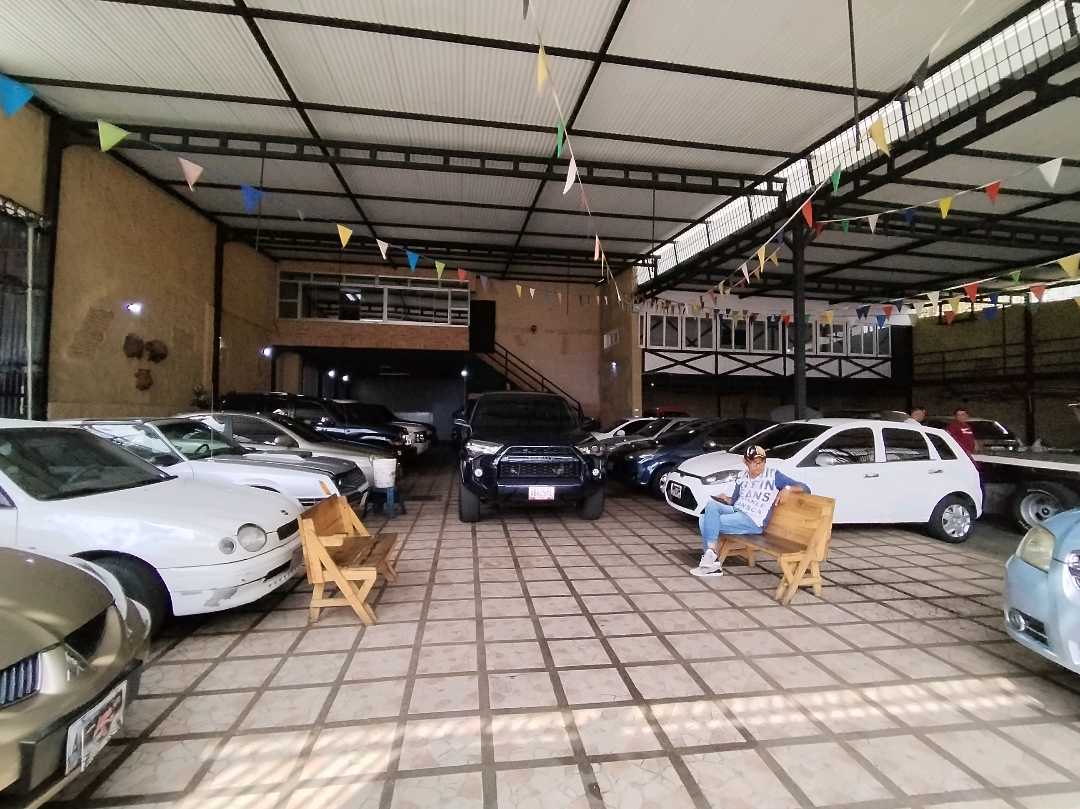 Local comercial en Venta en Valencia EM-8370220 - Foto 2