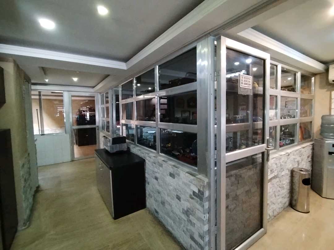 Local comercial en Venta en Valencia EM-8370220 - Foto 3