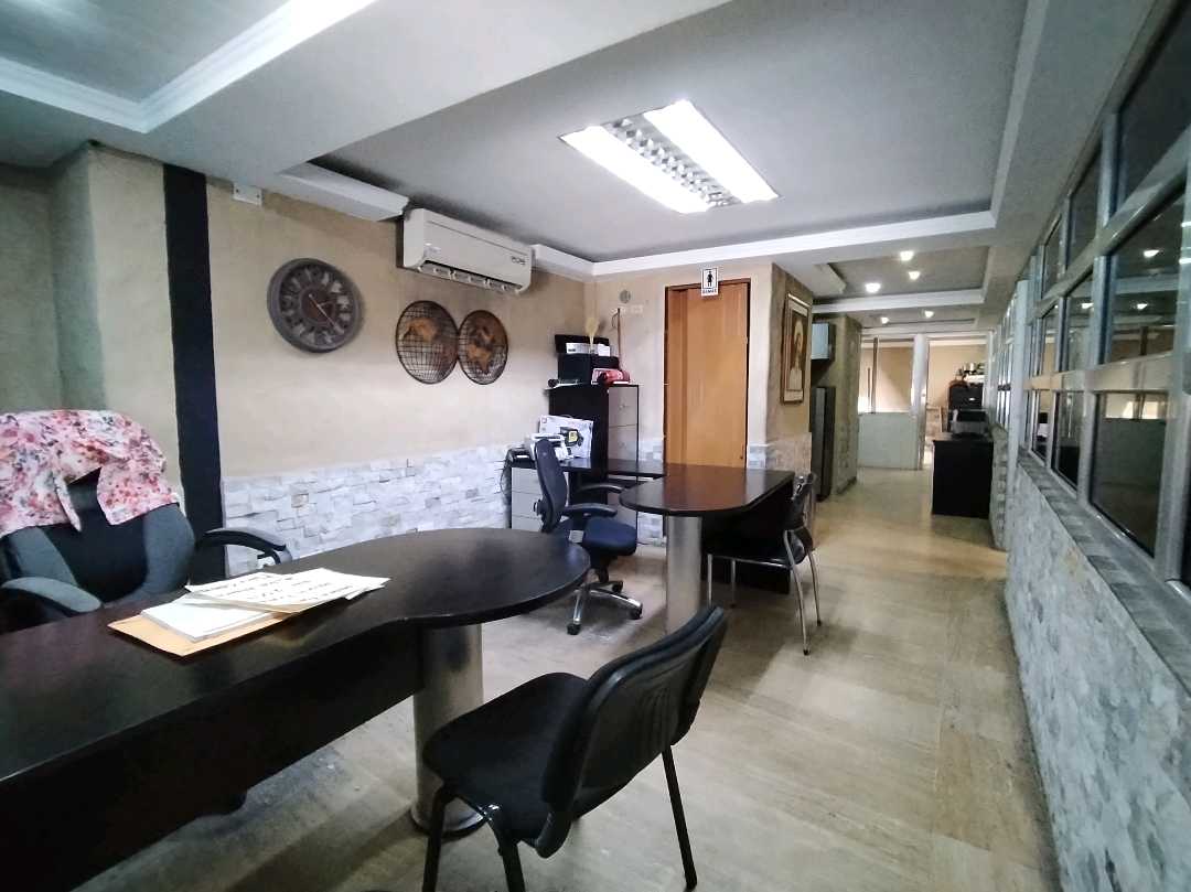 Local comercial en Venta en Valencia EM-8370220 - Foto 5