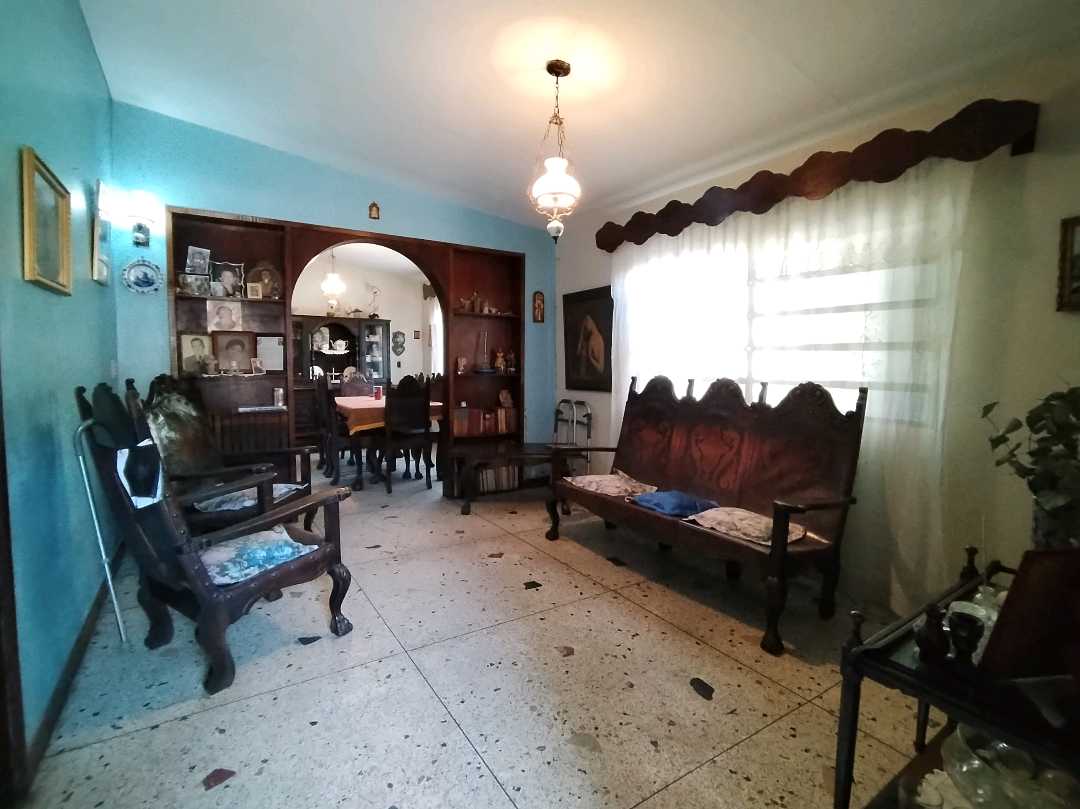 Casa en Venta en Naguanagua ave. Universidad  EM-8370277 - Foto 2