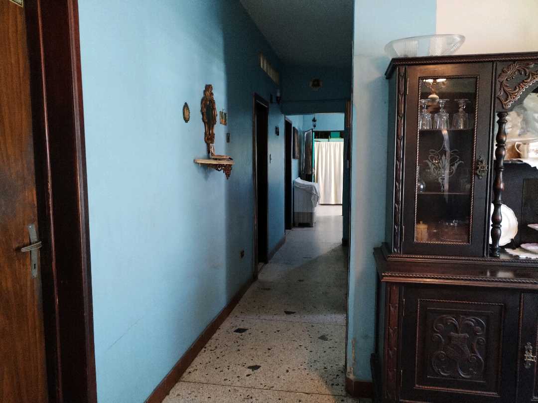 Casa en Venta en Naguanagua ave. Universidad  EM-8370277 - Foto 3