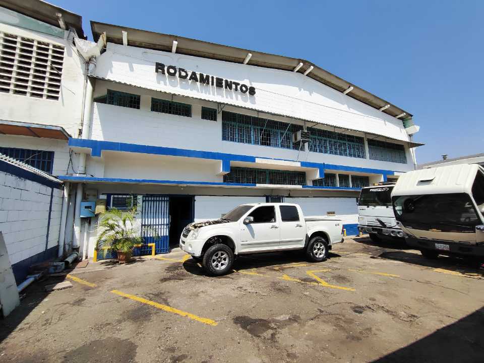 Galpón en venta en zona industrial norte EM-8370288 - Foto 2