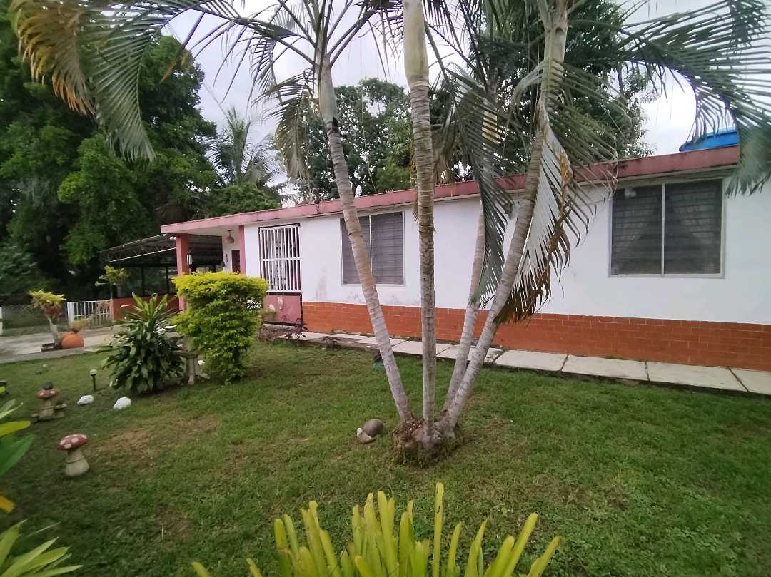 Casa en Venta en Las Palmas Urb. Camoruco Valencia EM-8370400 - Foto 1