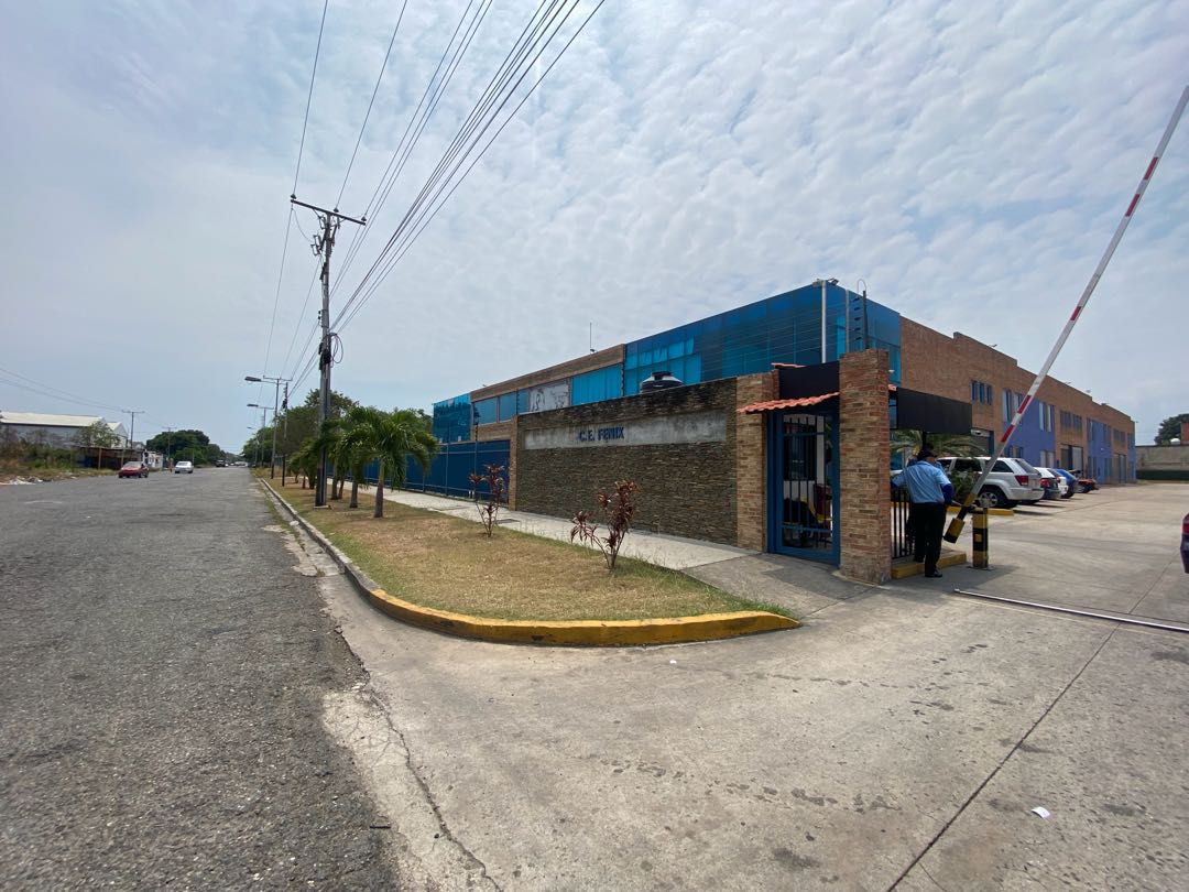 Local en Alquiler Urb Industrial Carabobo CB-7384697 - Foto 9
