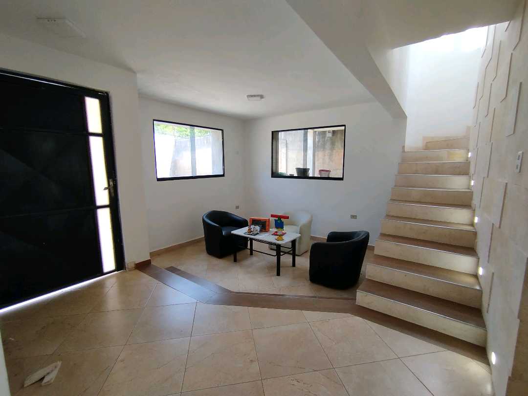 CASA EN VENTA EN COLINAS DE GUATAPARO VALENCIA VENEZUELA MP-8370340 - Foto 5