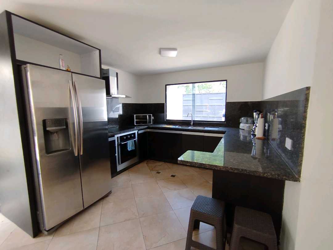 CASA EN VENTA EN COLINAS DE GUATAPARO VALENCIA VENEZUELA MP-8370340 - Foto 4