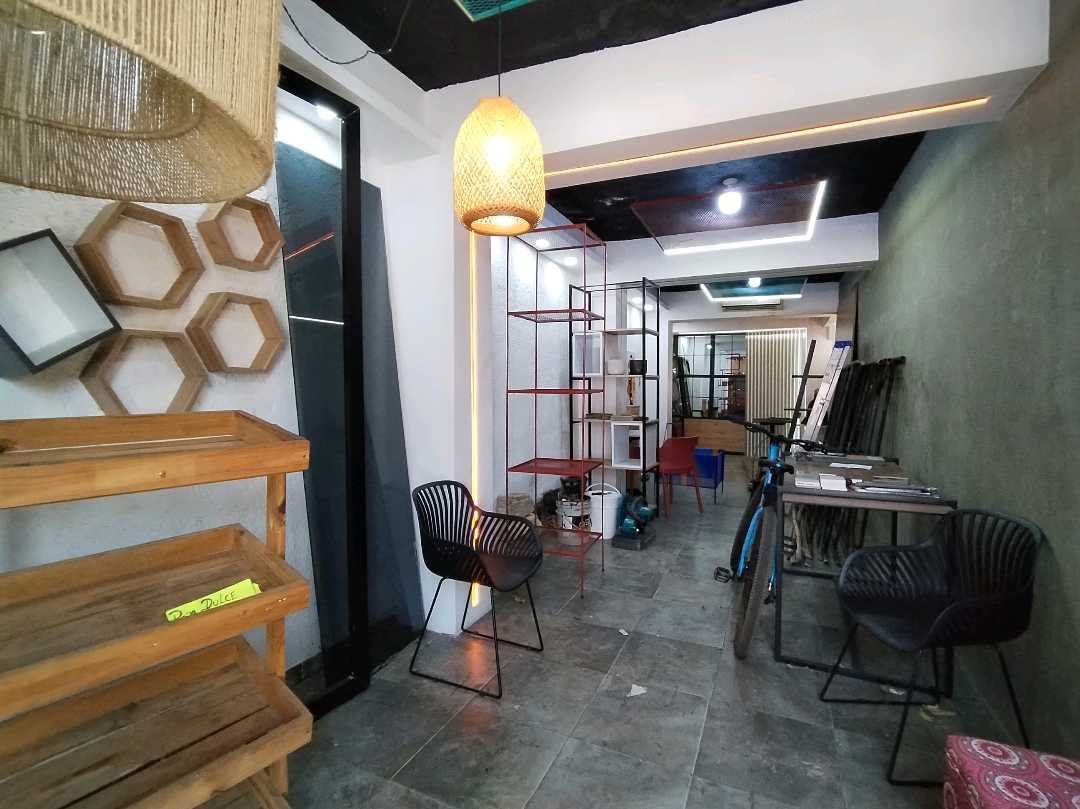 Local Comercial en Venta en Valencia, ave. Navas Espinola. EM-7548767 - Foto 2