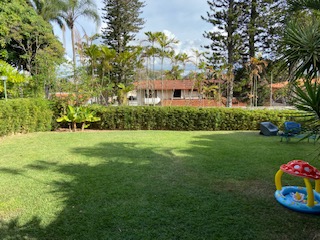Se vende casa 600m2 6h/8b/8p Los Chorros 5735 - Otras fotos