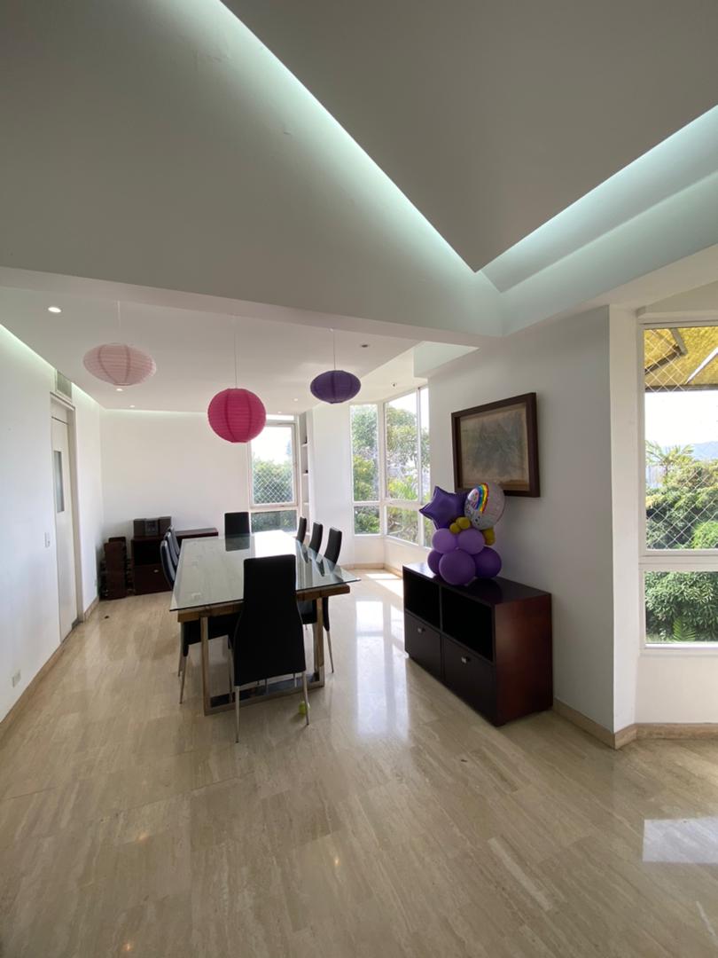 Se vende PH 540m2 Los Palos Grandes 7717 - Otras fotos