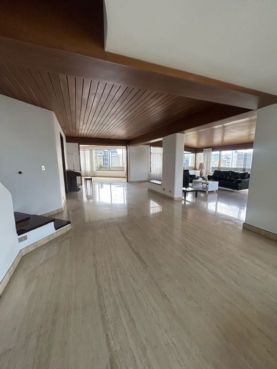 Alquilo PH duplex 400m2 Altamira 0945 - Otras fotos