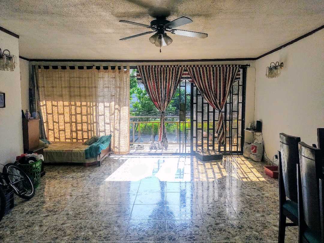 VENTA CASA TRIFAMILIAR COMERCIAL EL TRONCAL AMB