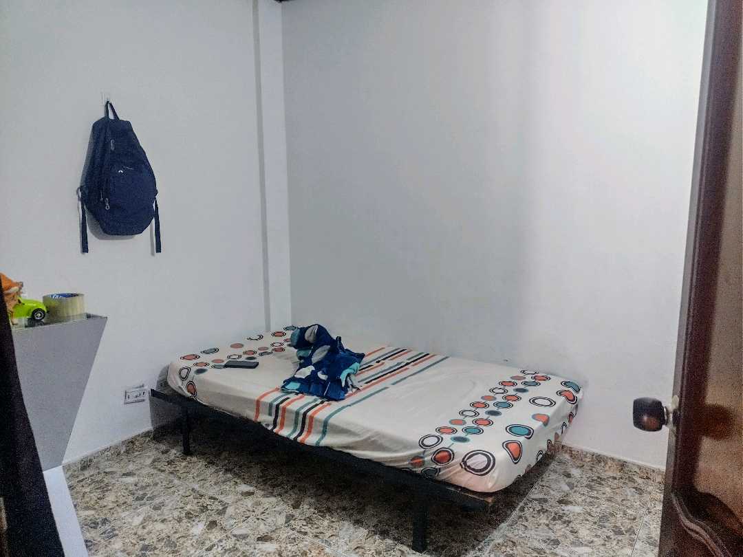 VENTA CASA TRIFAMILIAR COMERCIAL EL TRONCAL AMB
