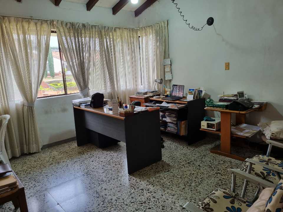 Vendo casa en ciudad jardín Cali W6853620 ISA
