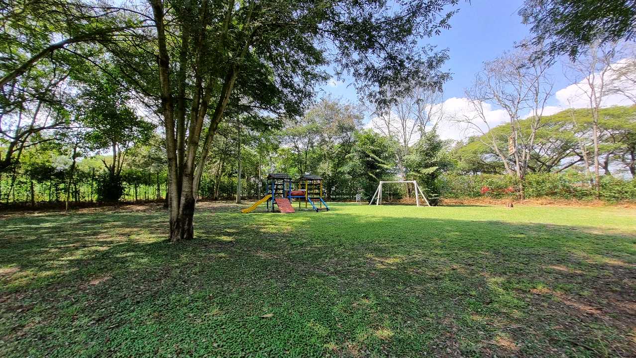 Venta de lotes campestres en condominio Guacari W8409730-ISA
