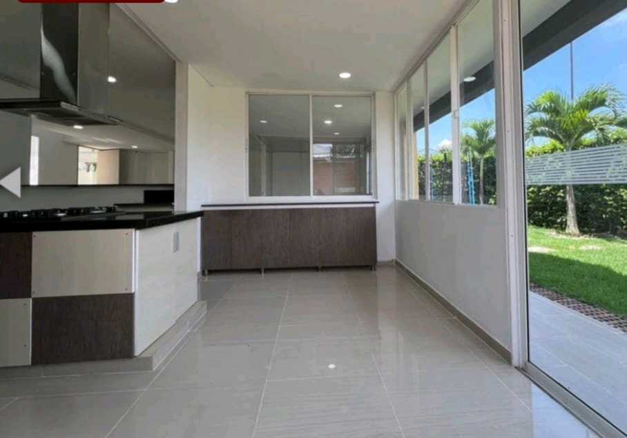 Venta casa el castillo Jamundí 4 habitaciones 350m2 CW8572913 AI