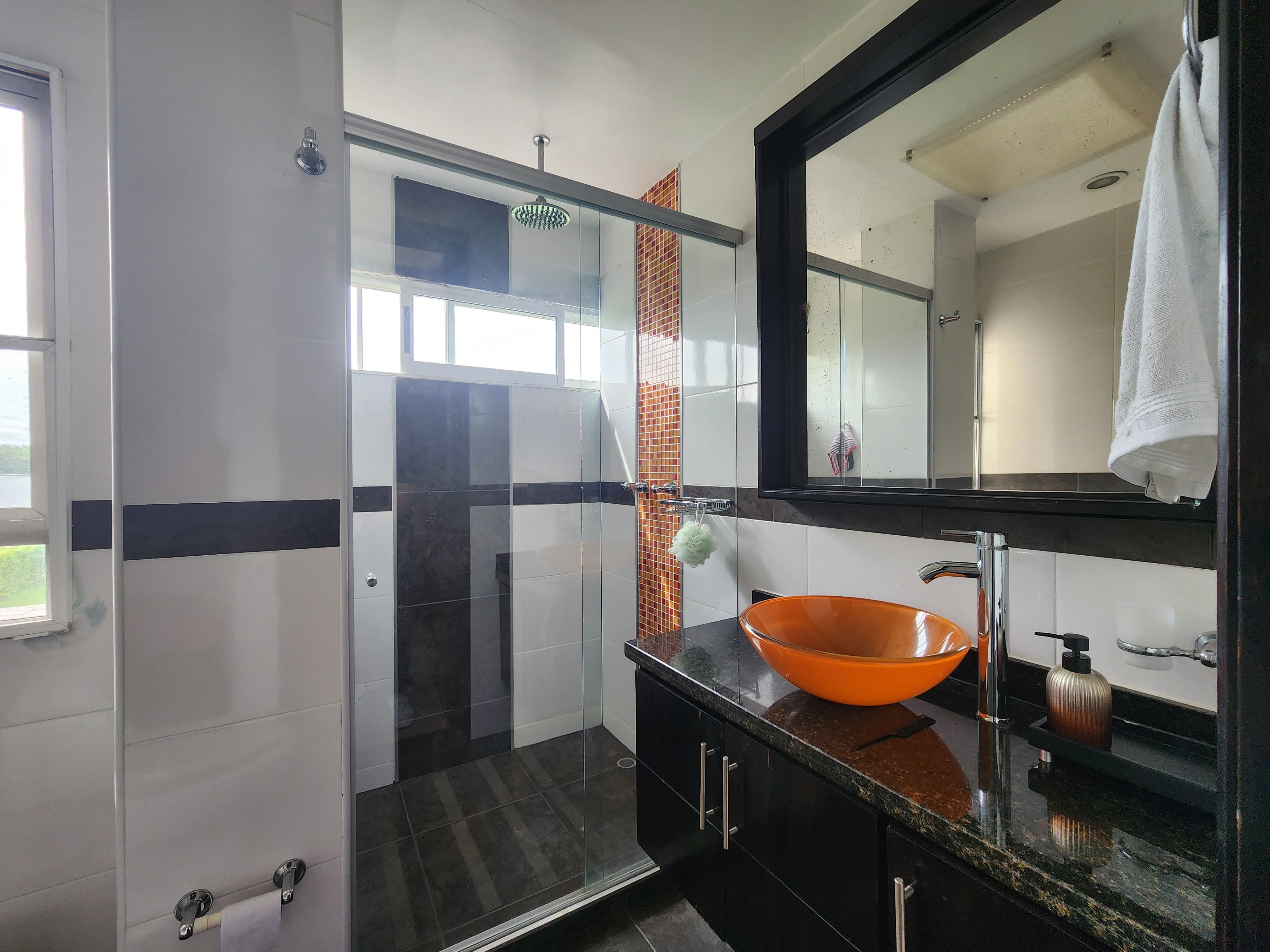 Vende casa en alfaguara Jamundí W8596822  AI