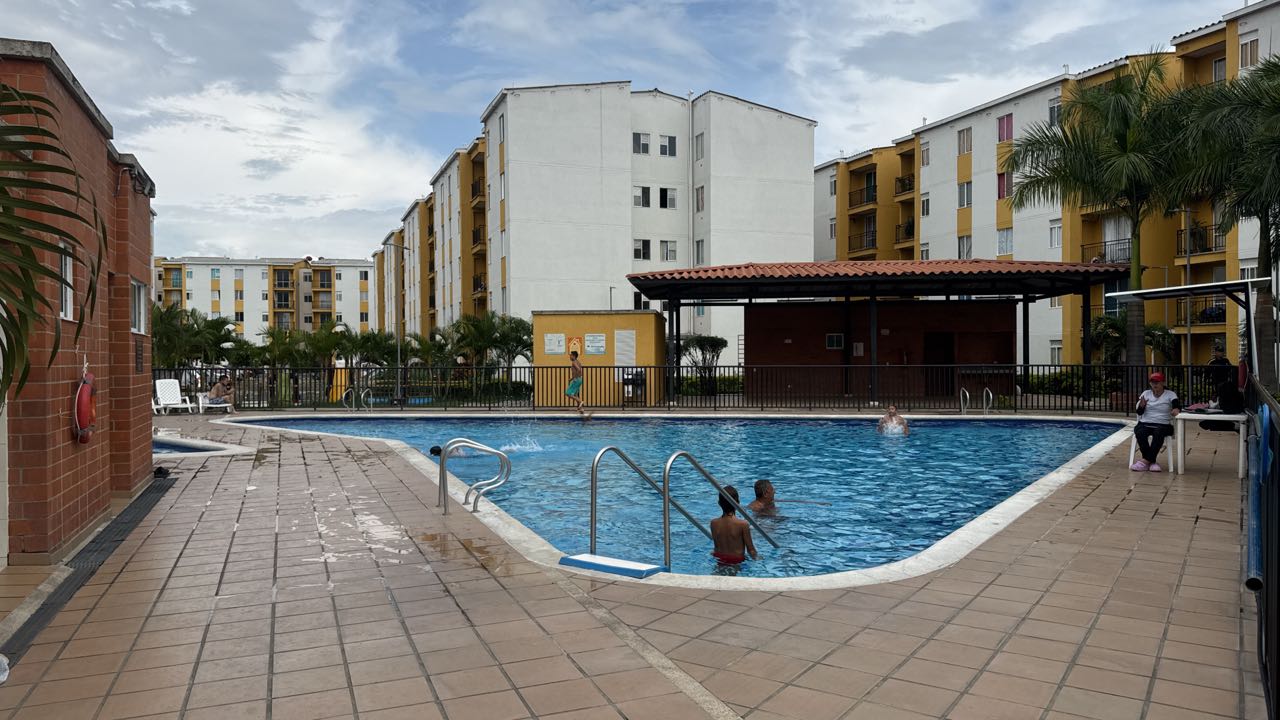Vendo apartamento ciudad del valle solares Candelaria CW8665791 AI