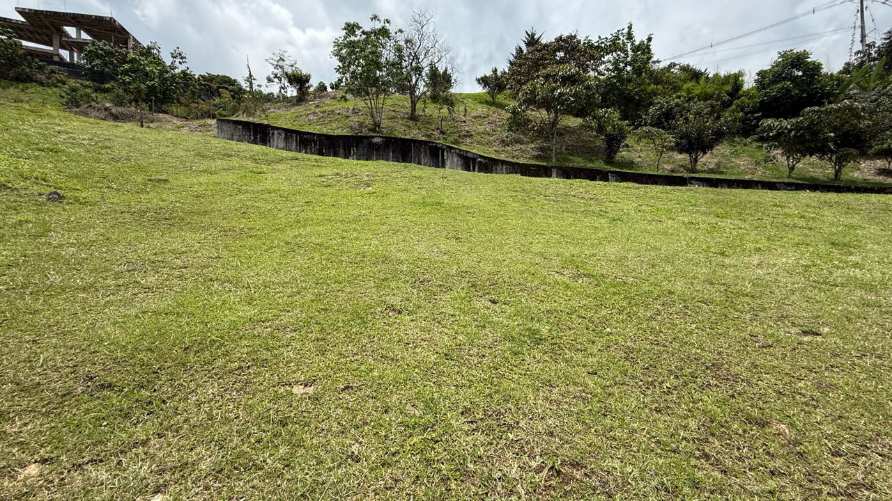 Excelente lote en venta con vista a Medellín, Los Balsos - El Poblado