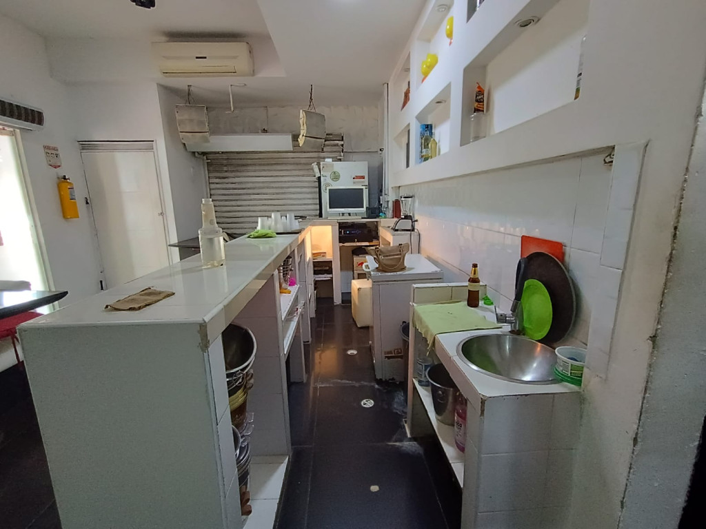 Arriendo local comercial en centro comercial la fontana
