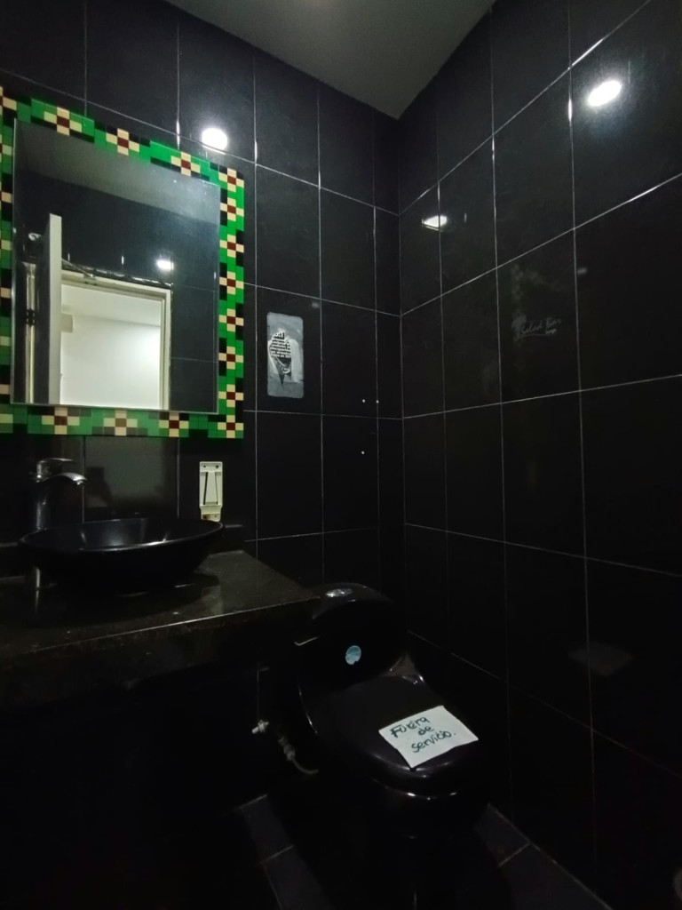 Arriendo local comercial en centro comercial la fontana