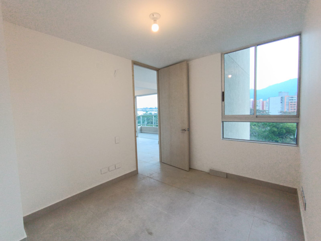 ARRIENDO APARTAMENTO EN VALLE DEL LILI - CALI