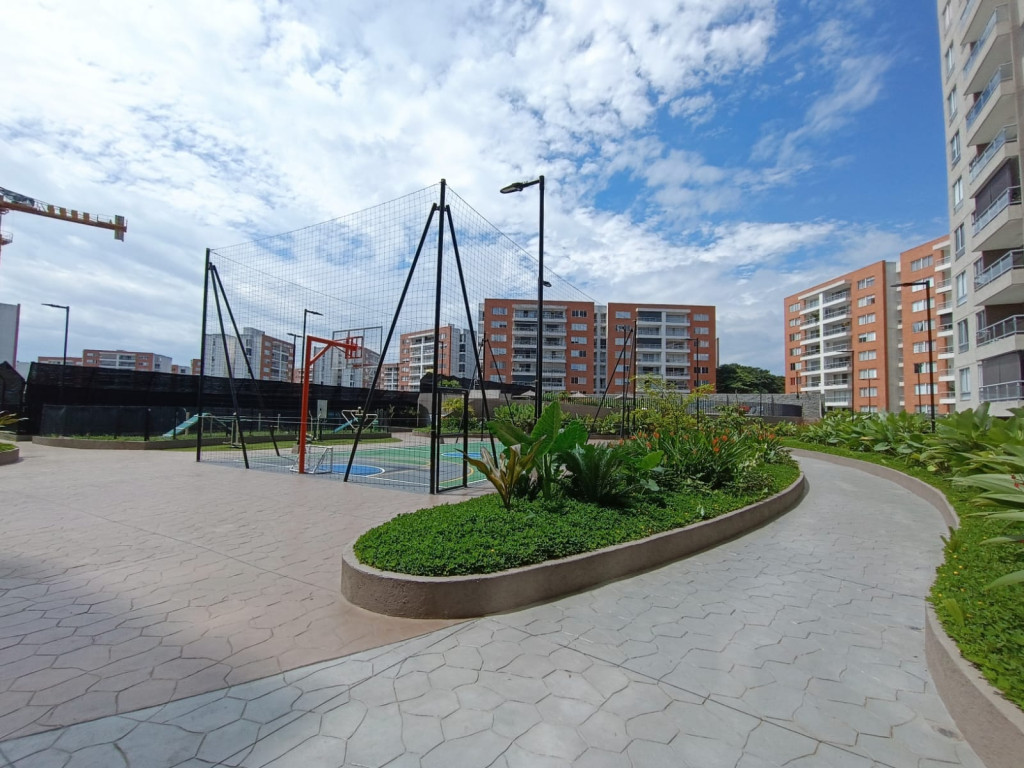 ARRIENDO APARTAMENTO EN VALLE DEL LILI - CALI