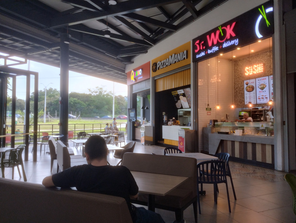 Arriendo local comercial en Bochalema