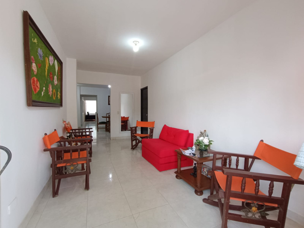 CASA EN VENTA PARA INVERSION AL NORTE DE CALI BARRIO PRADOS DEL NORTE