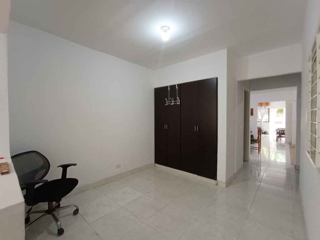 CASA EN VENTA PARA INVERSION AL NORTE DE CALI BARRIO PRADOS DEL NORTE