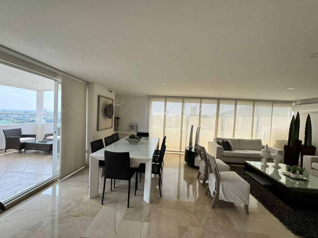 Vendo Pent- House en la Flora