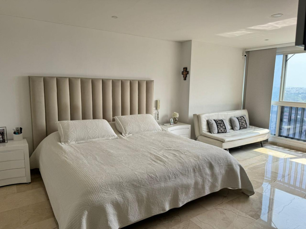 Vendo Pent- House en la Flora