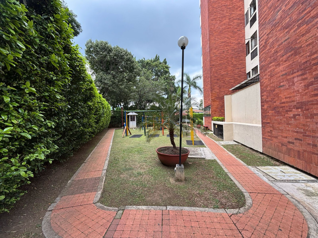 Vendo Pent- House en la Flora