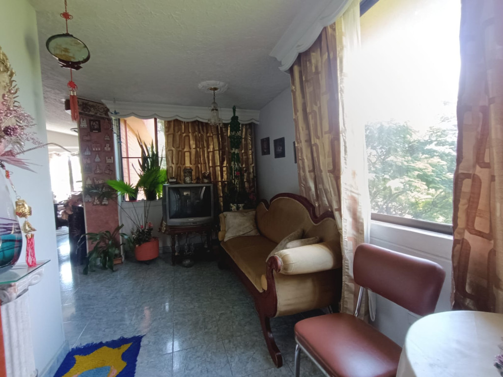 Vendo apartamento Capri